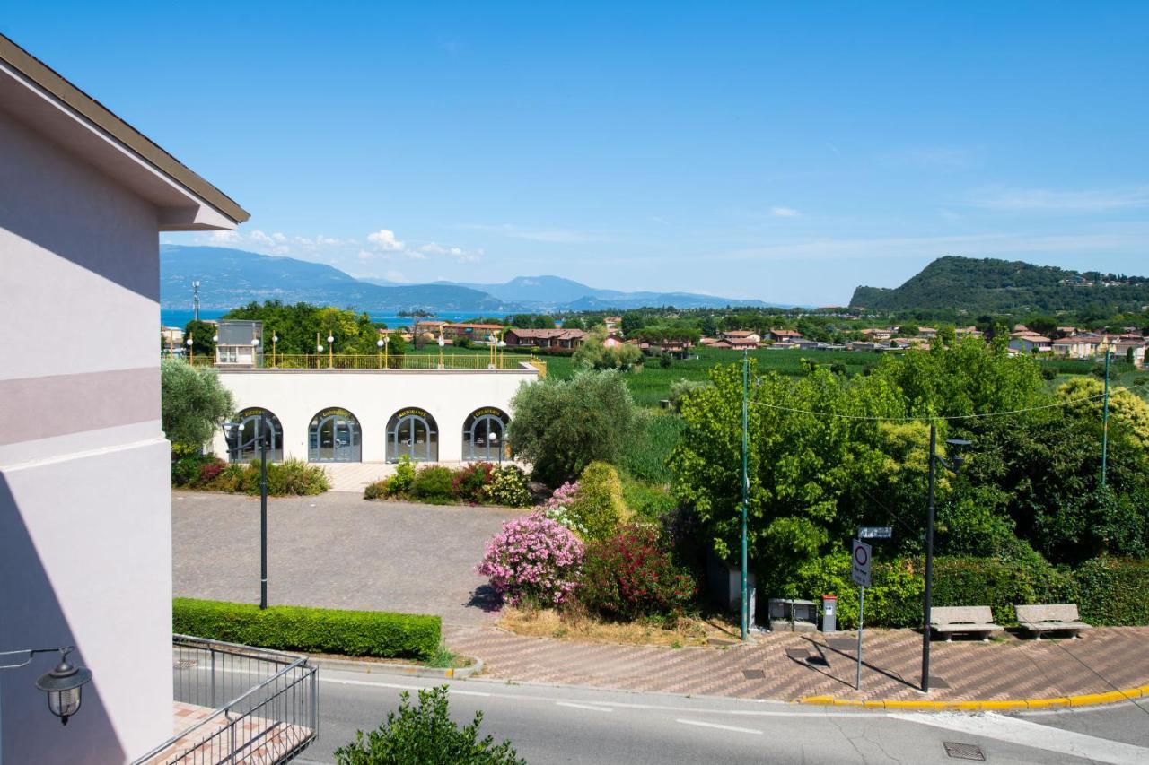 Il Cortiletto - Appartamento Lores Manerba del Garda Exterior foto