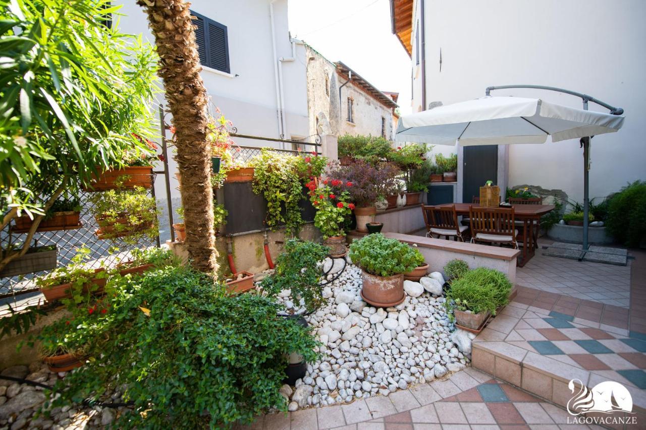 Il Cortiletto - Appartamento Lores Manerba del Garda Exterior foto